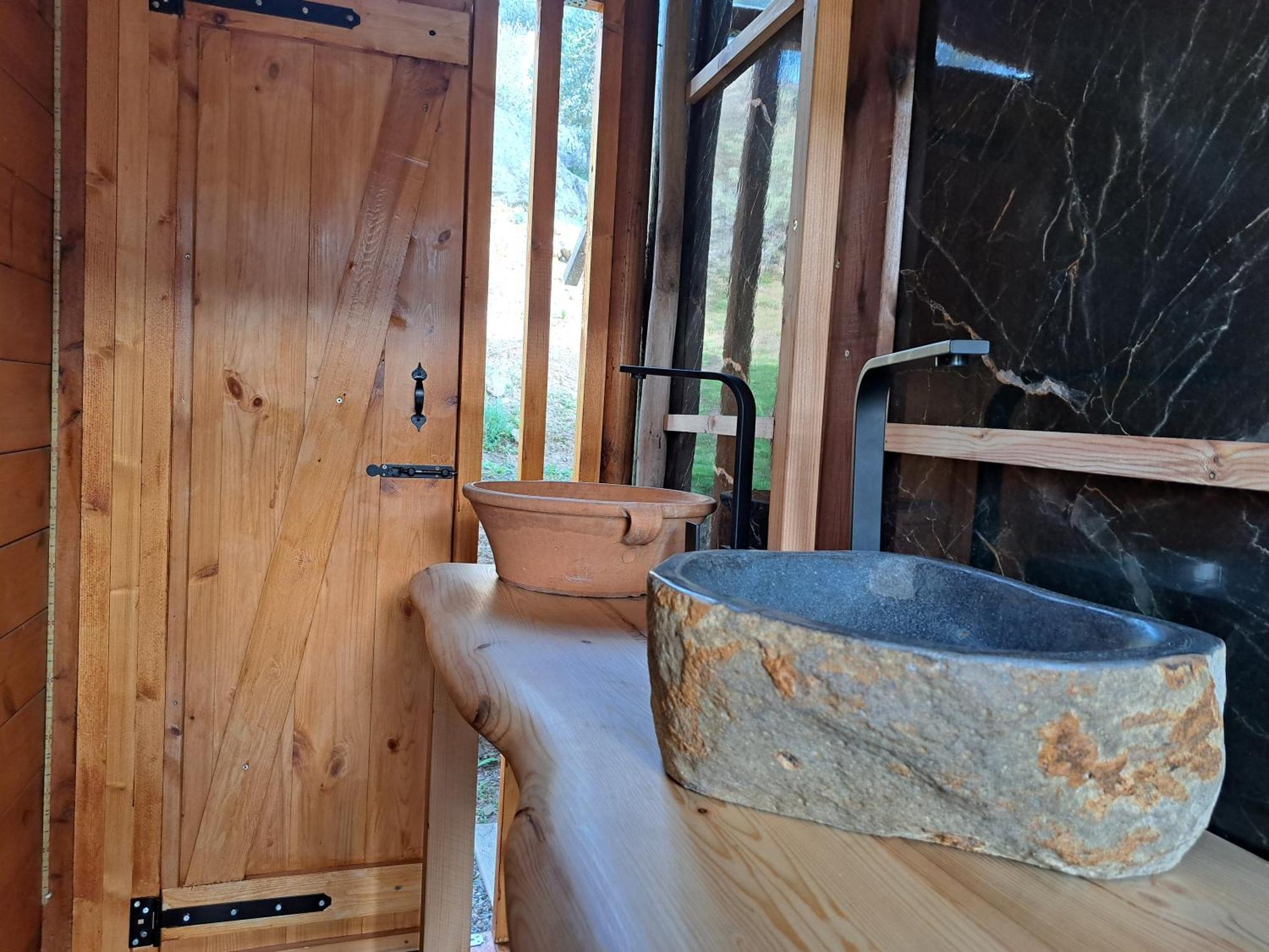 Гостевой дом Wooden House At The Mountain-Private Paranimfoi Экстерьер фото